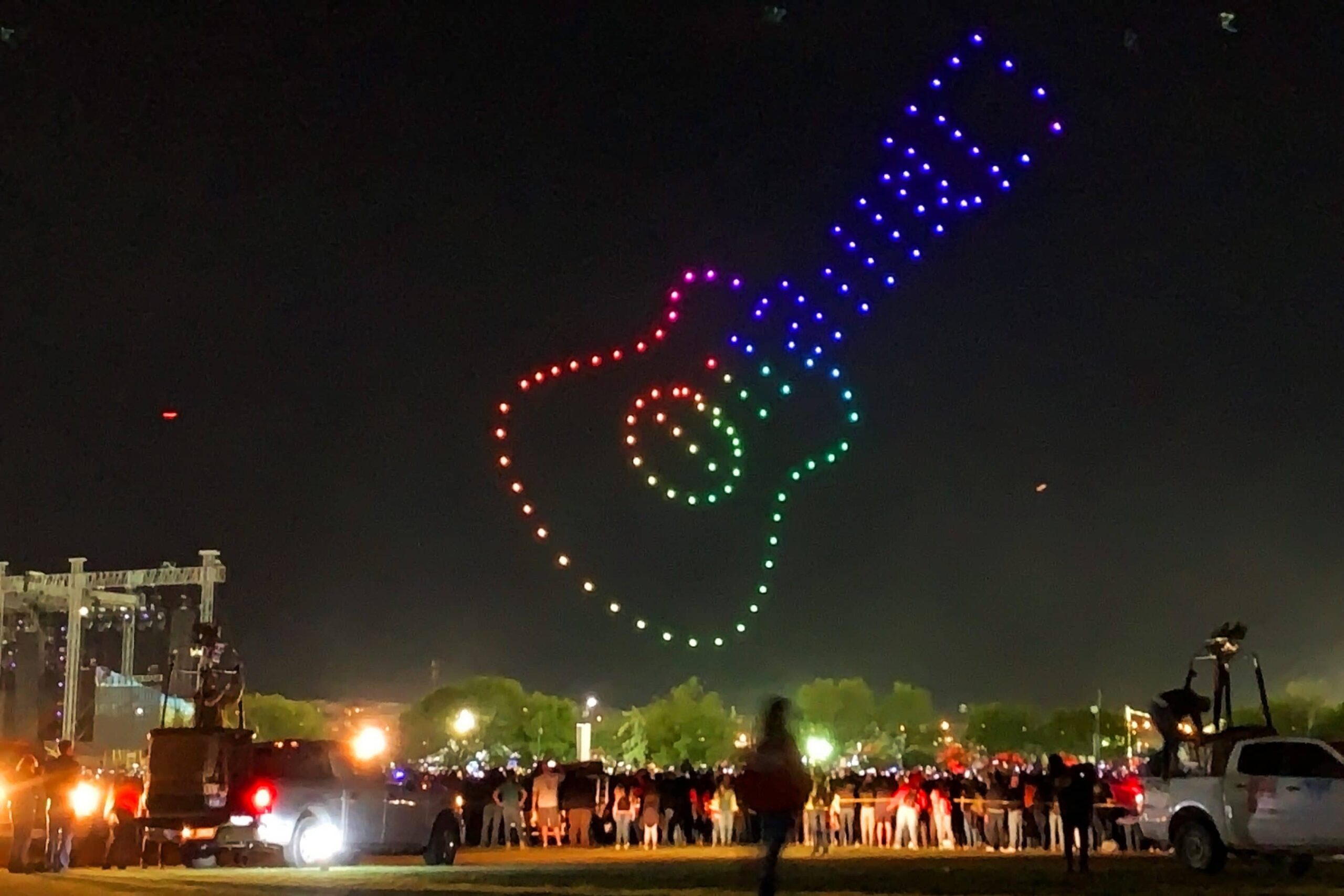 Complex drone formations leave viewers mesmerized The Legitimate